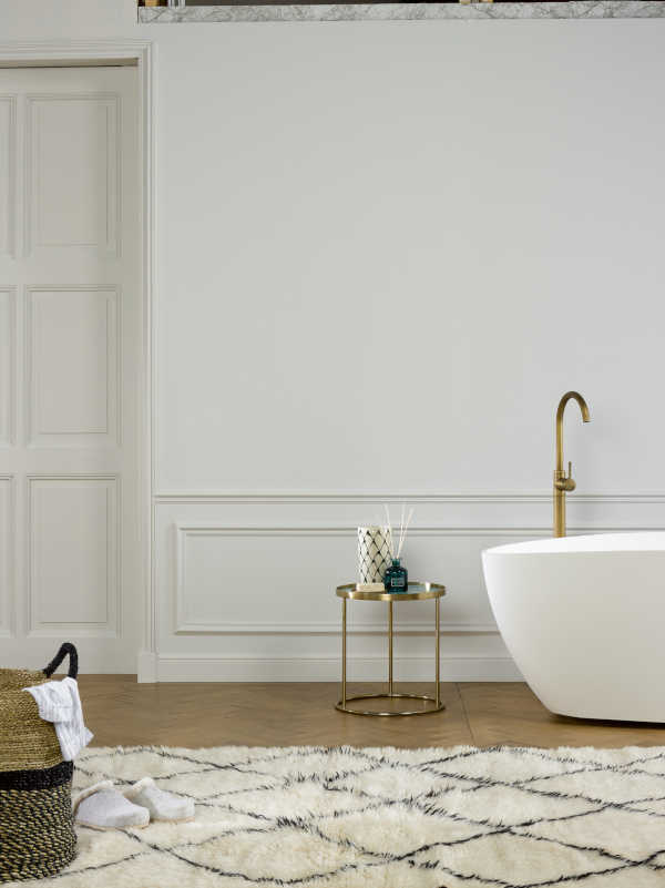 bdf6d0dd4a224cdb7a94e222935784891925454f_Cat18_Orac_12_2017_40395_p.46__SX173___D340___DX174_2300___PX175_